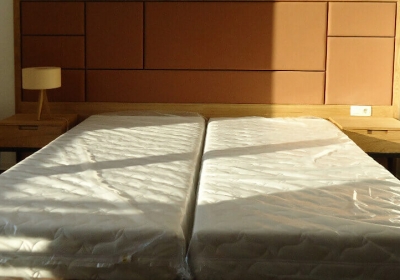 Hotel - 1.jpg